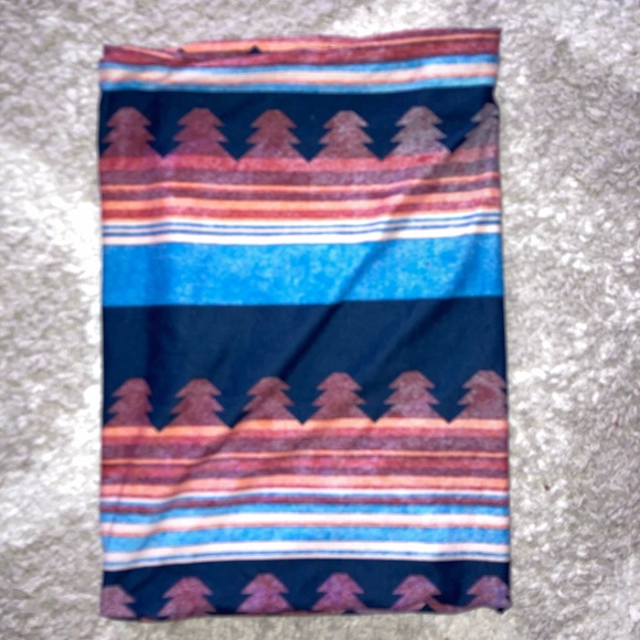 Locale Face Mask - Picture 4 of 4